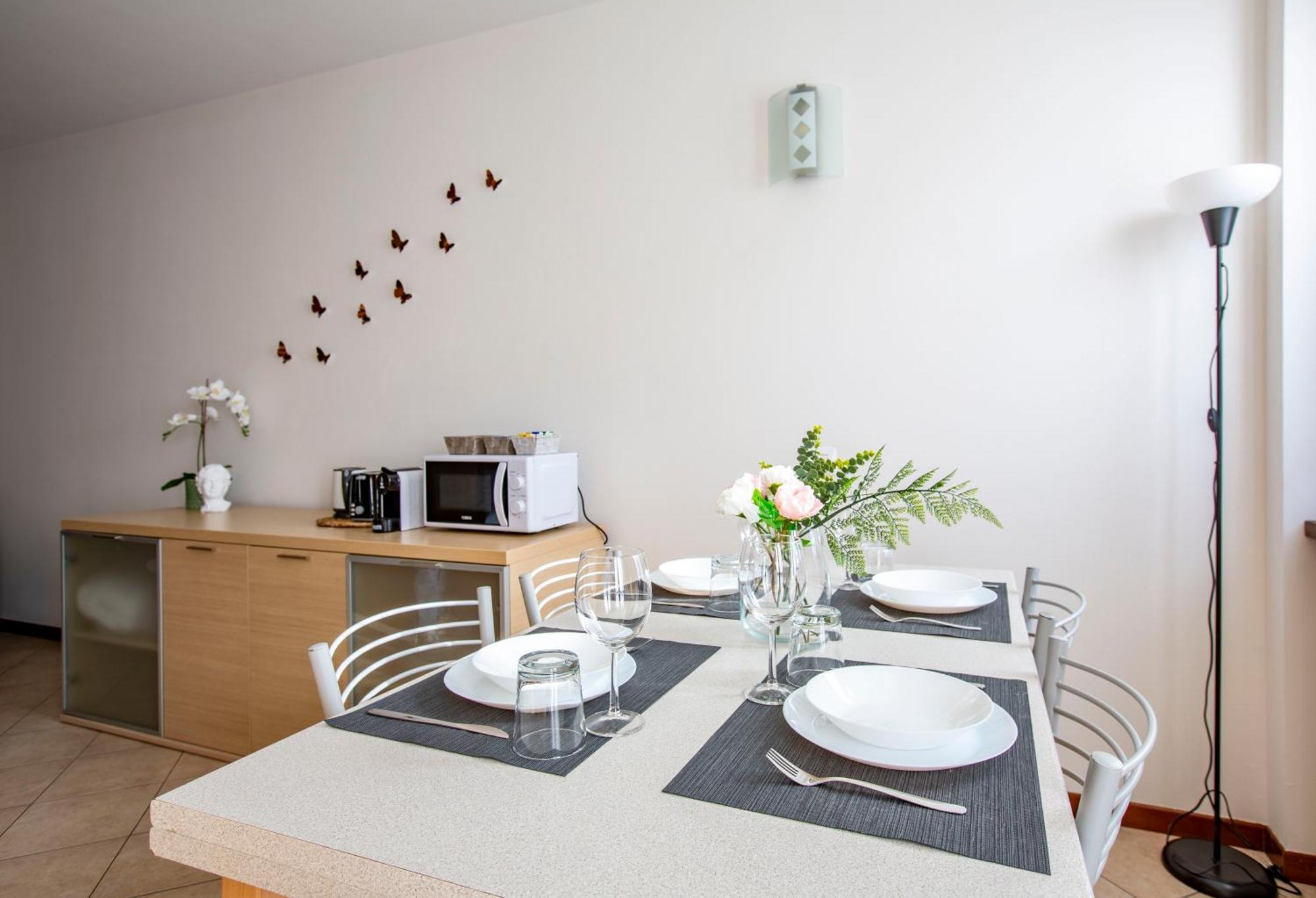 Como Lake - Lakeside Bliss Mandello del Lario Exterior photo
