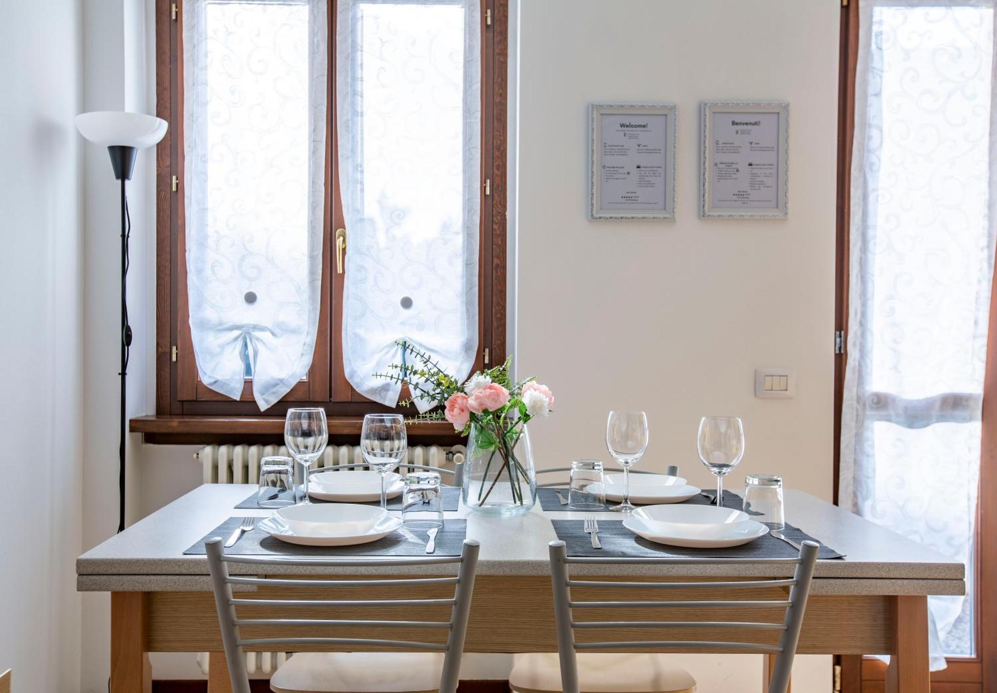 Como Lake - Lakeside Bliss Mandello del Lario Exterior photo