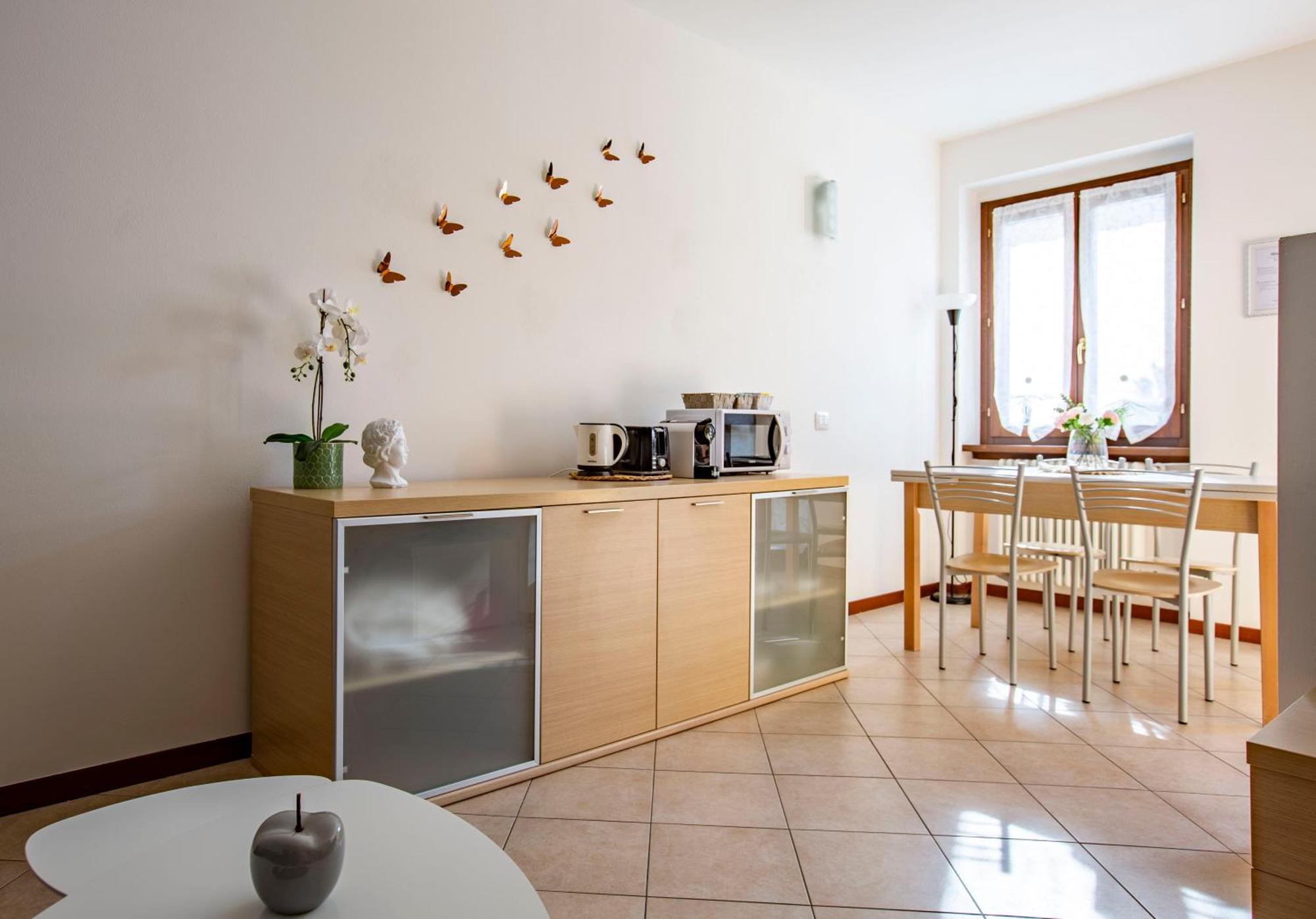 Como Lake - Lakeside Bliss Mandello del Lario Exterior photo